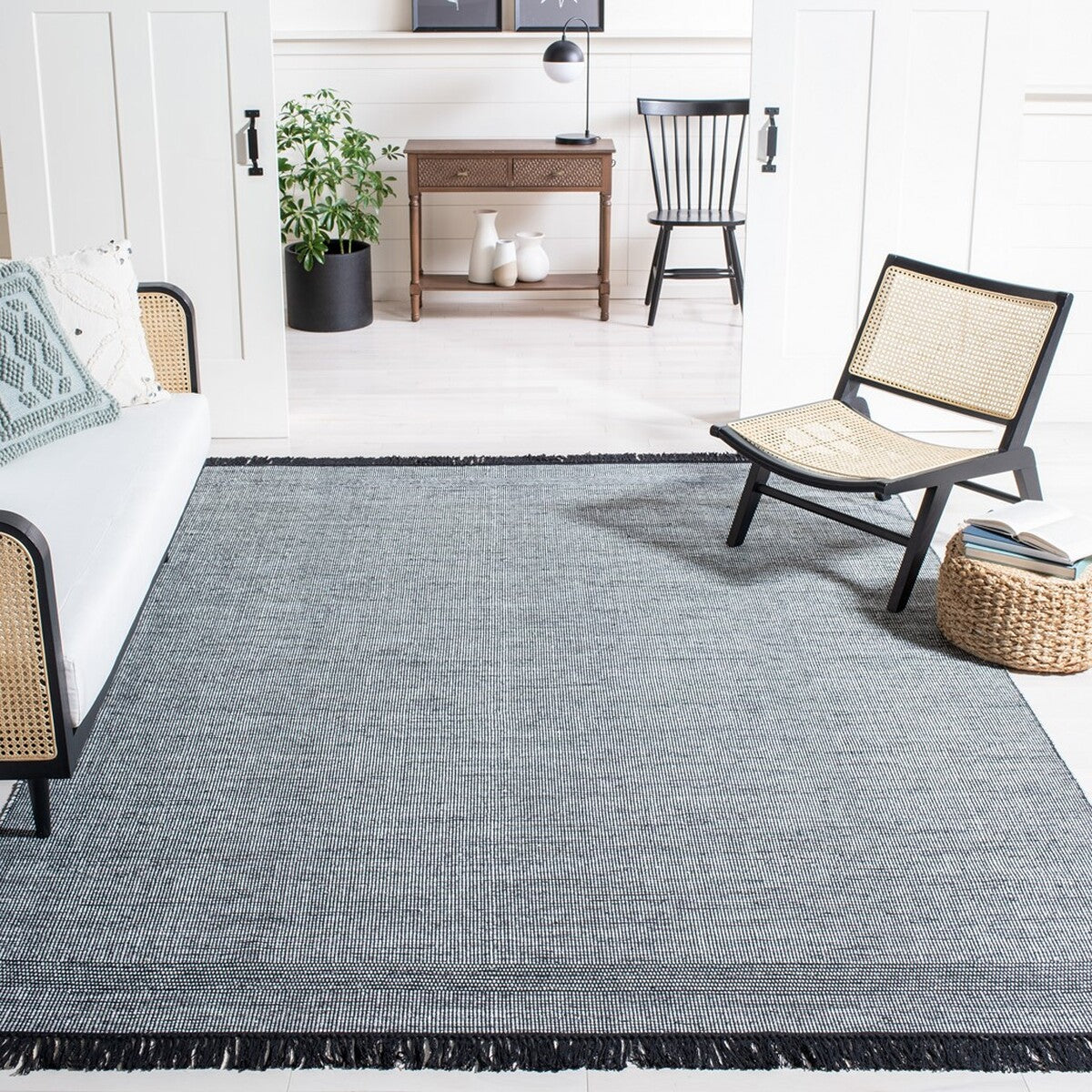Luxurious Hand - Woven 100% Cotton Rug from India for Any Space