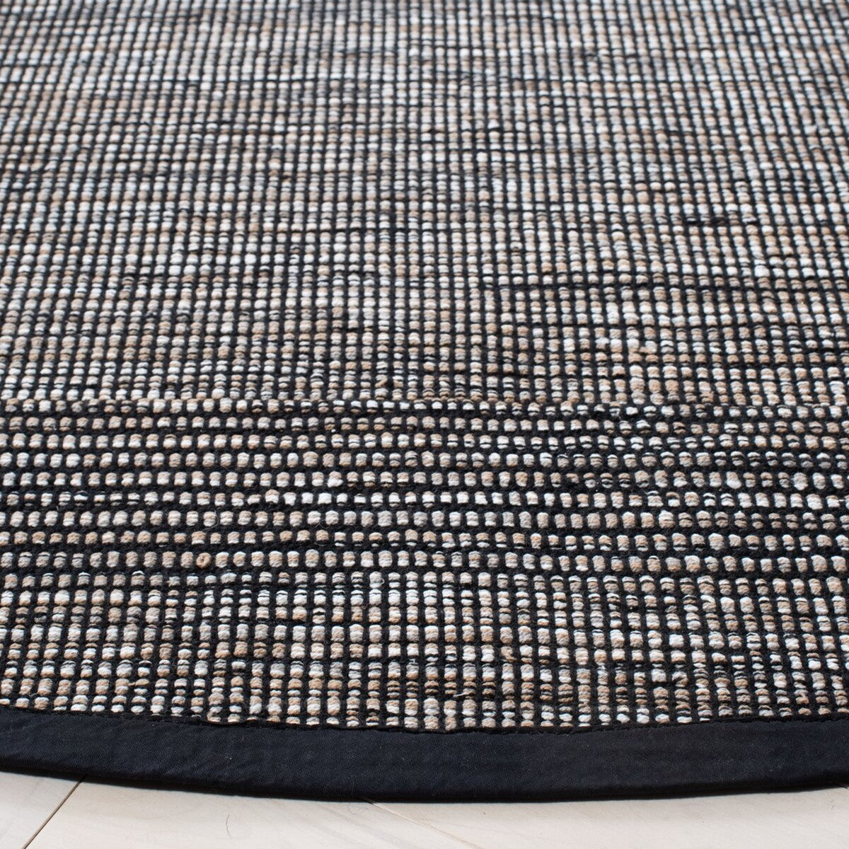 Luxurious Hand - Woven 100% Cotton Rug from India for Any Space