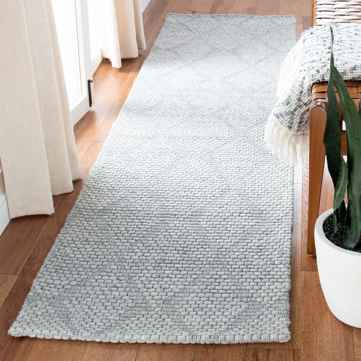 Marbella Modern Power Loomed Luxury Rug - High - Quality 60% Wool Blend for Durable and Stylish Home Decorations