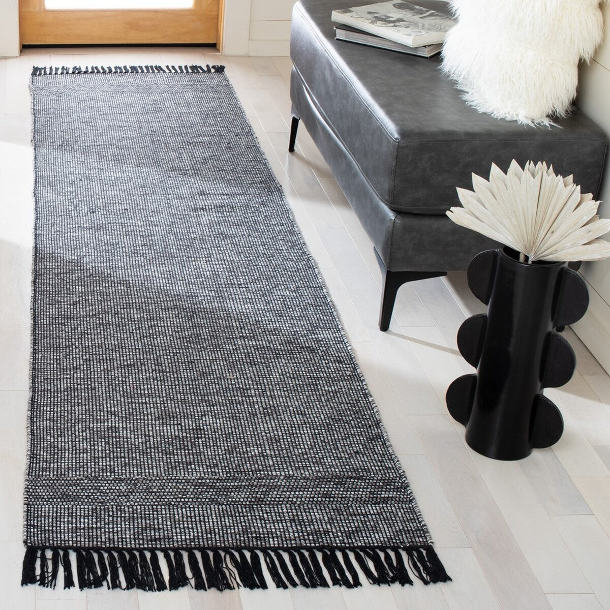 Luxurious Hand - Woven 100% Cotton Rug from India for Any Space