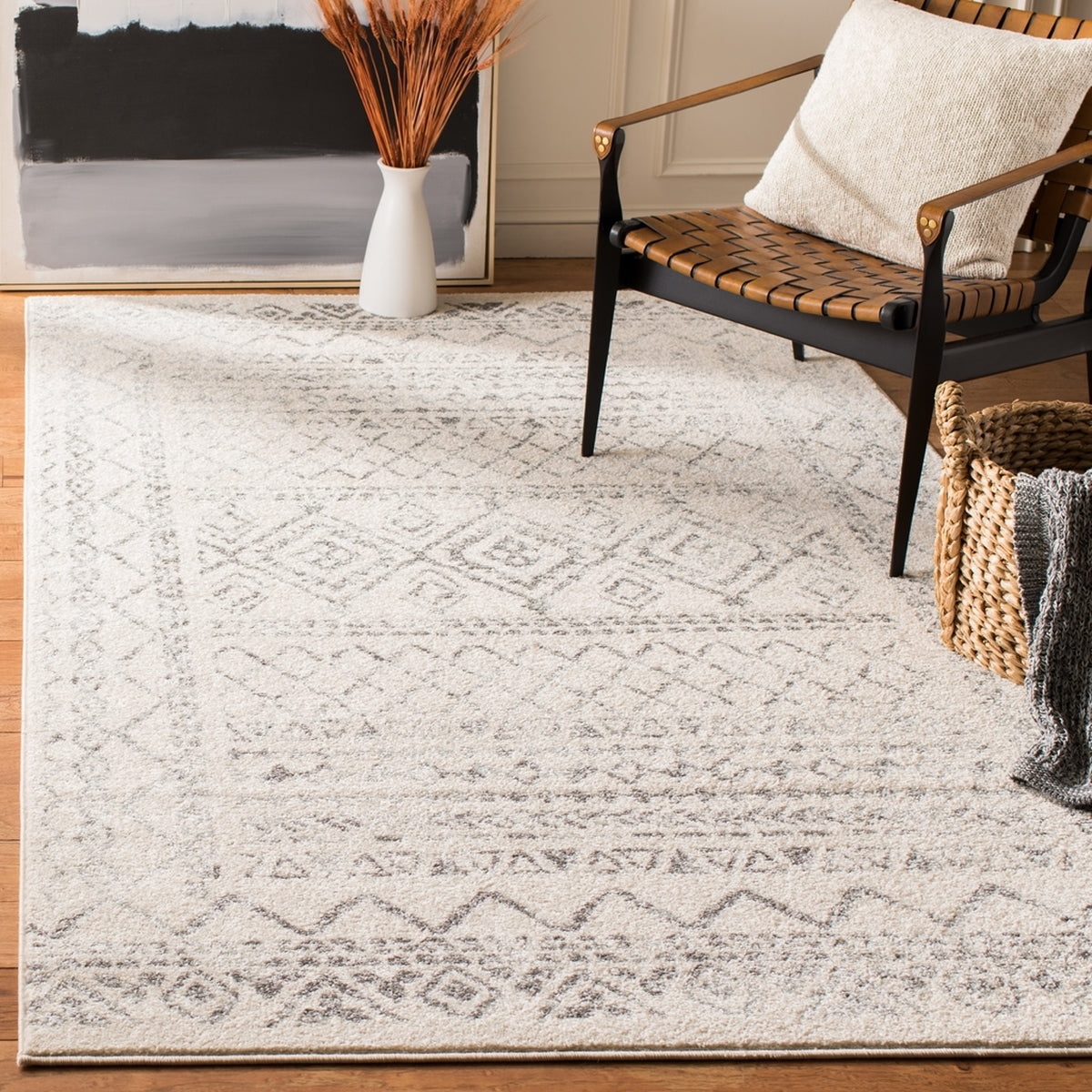 Stylish Tulum Bohemian Power Loomed Rug - 60% Polypropylene & 40% Jute for Any Space
