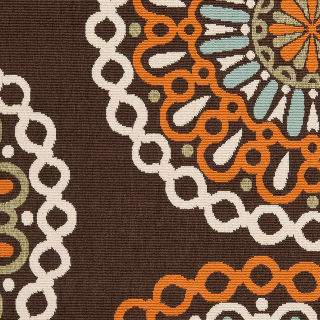 Stylish and Comfortable Power - Loomed Veranda Outdoor Rug Made of Durable Polypropylene
