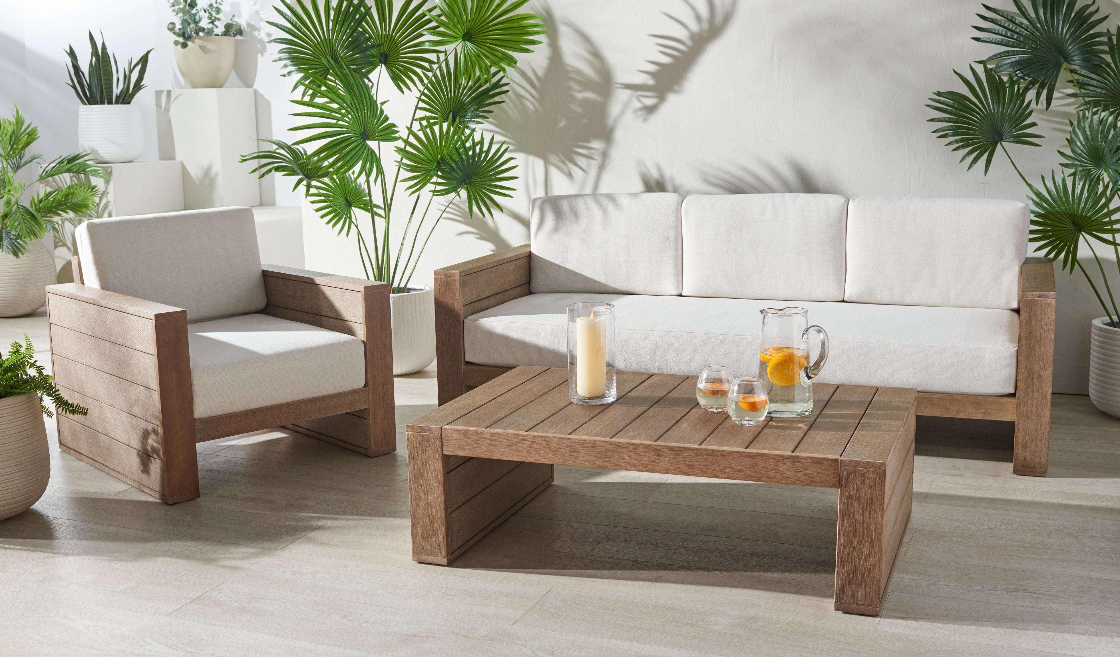 Santiago Eucalyptus Outdoor Coffee Table - Durable and Elegant for Your Patio