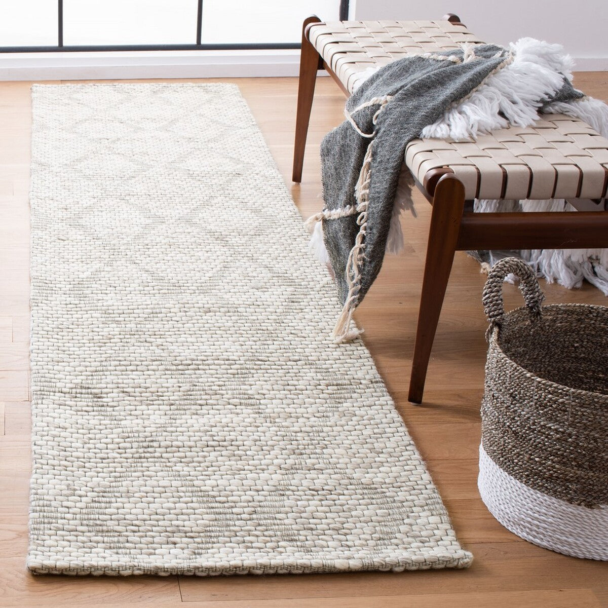 Marbella Modern Power Loomed Luxury Rug - High - Quality 60% Wool Blend for Durable and Stylish Home Decorations