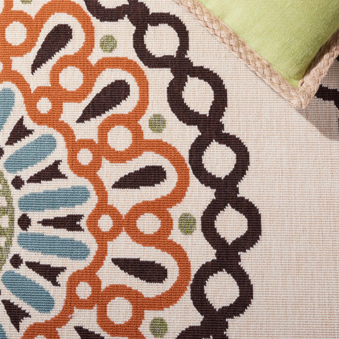 Stylish and Comfortable Power - Loomed Veranda Outdoor Rug Made of Durable Polypropylene