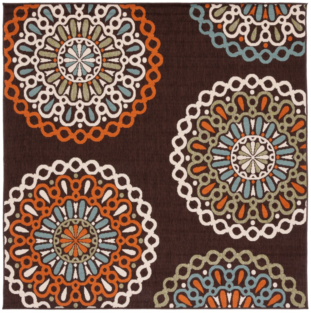 Stylish and Comfortable Power - Loomed Veranda Outdoor Rug Made of Durable Polypropylene