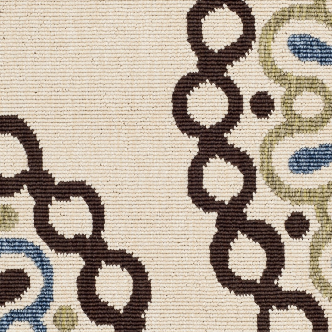 Stylish and Comfortable Power - Loomed Veranda Outdoor Rug Made of Durable Polypropylene