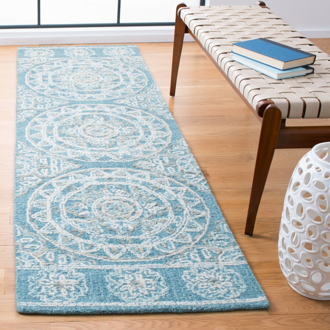 Exquisite Hand - Tufted Wool and Cotton Blossom Rug: A Luxurious Addition for Elegant Home Decor and Enhanced Comfort