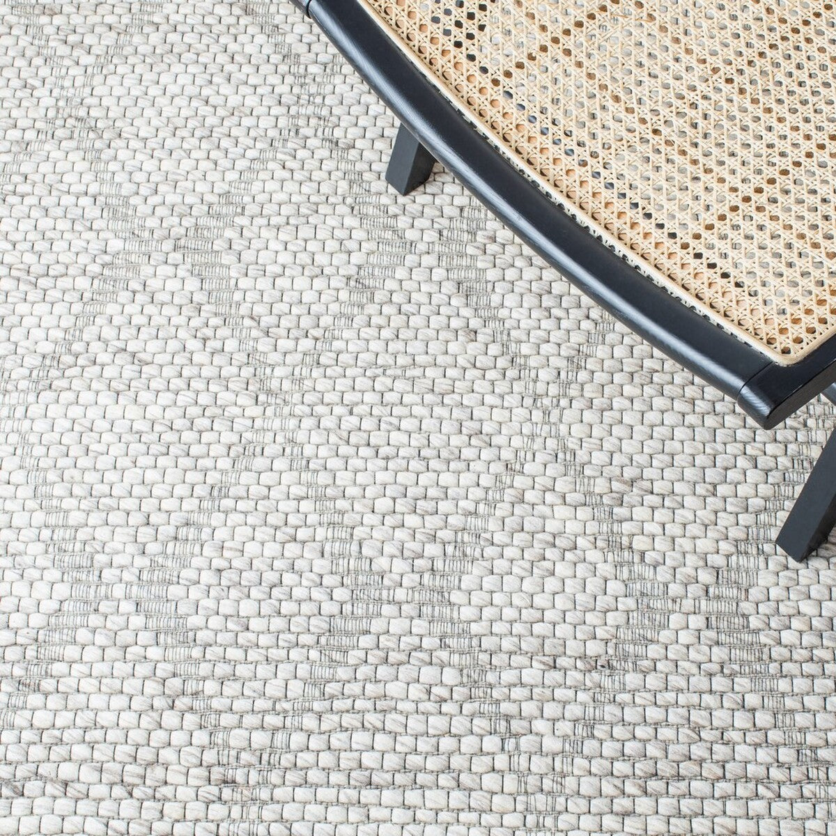 Marbella Modern Power Loomed Luxury Rug - High - Quality 60% Wool Blend for Durable and Stylish Home Decorations