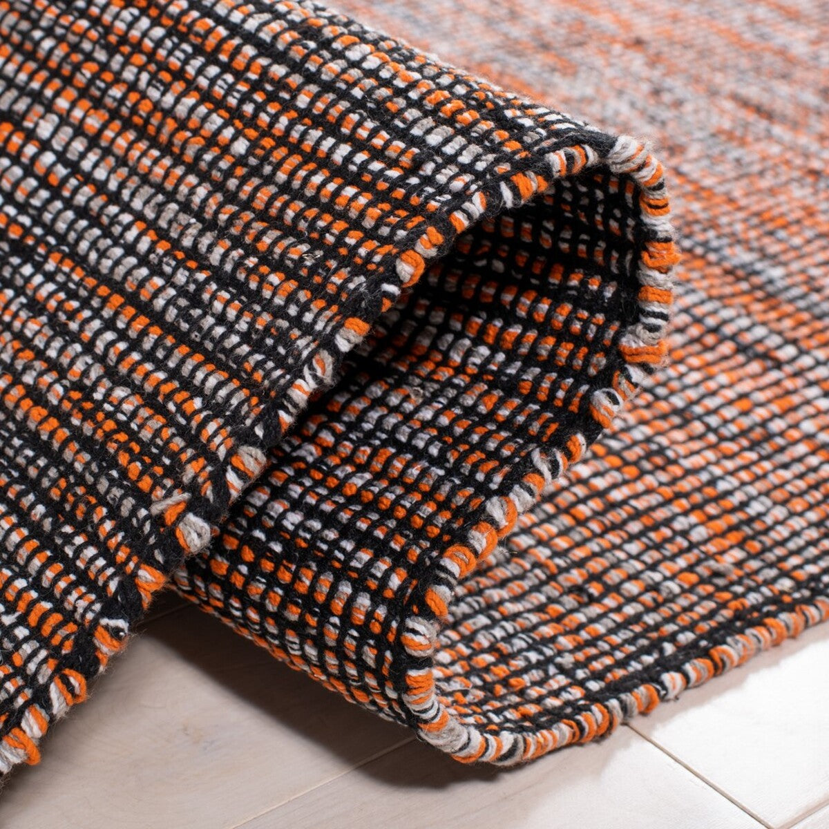 Luxurious Hand - Woven 100% Cotton Rug from India for Any Space