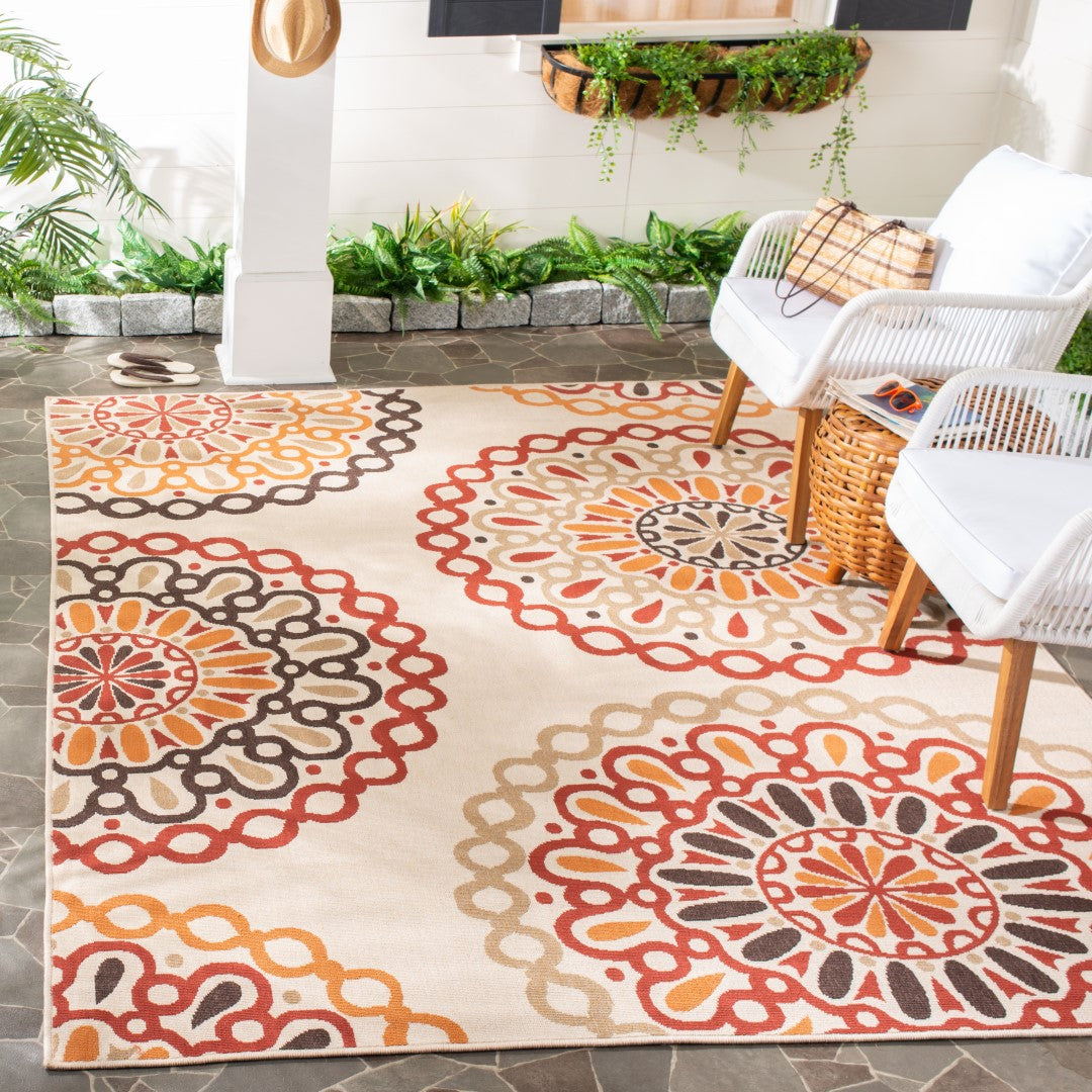 Stylish and Comfortable Power - Loomed Veranda Outdoor Rug Made of Durable Polypropylene